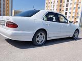 Mercedes-Benz E 320 2001 года за 3 600 000 тг. в Туркестан – фото 2