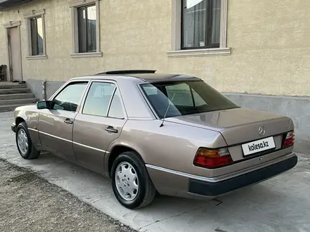 Mercedes-Benz E 200 1993 года за 1 600 000 тг. в Тараз – фото 3