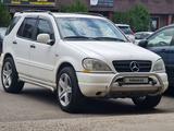 Mercedes-Benz ML 320 2000 годаүшін5 500 000 тг. в Алматы