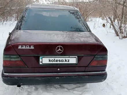 Mercedes-Benz E 200 1992 года за 800 000 тг. в Петропавловск