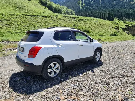 Chevrolet Tracker 2013 года за 5 500 000 тг. в Семей – фото 3