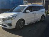 Kia Carnival 2019 года за 14 000 000 тг. в Шымкент – фото 2