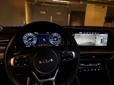 Kia K5 2025 года за 13 500 000 тг. в Алматы – фото 11