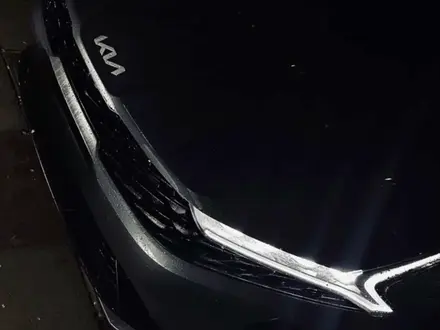 Kia K5 2025 года за 13 500 000 тг. в Алматы – фото 9
