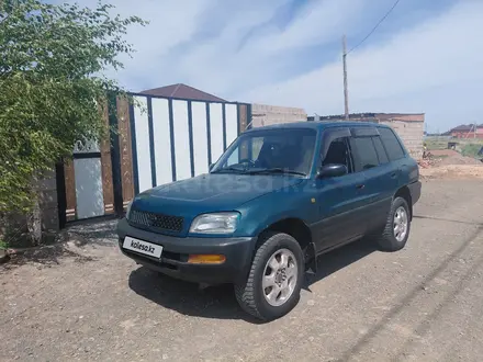 Toyota RAV4 1996 года за 2 200 000 тг. в Астана – фото 2