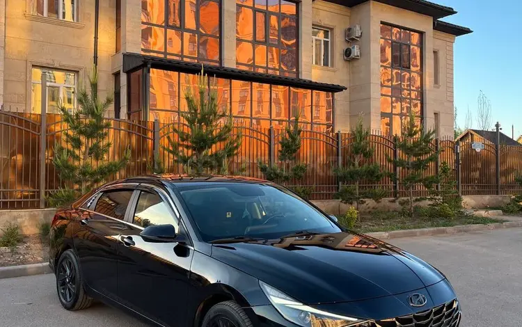 Hyundai Elantra 2021 годаүшін8 150 000 тг. в Караганда