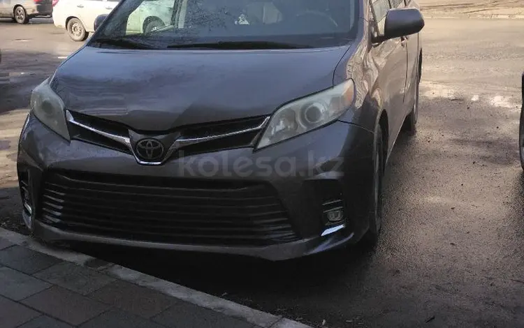 Toyota Sienna 2013 годаүшін7 000 000 тг. в Актобе