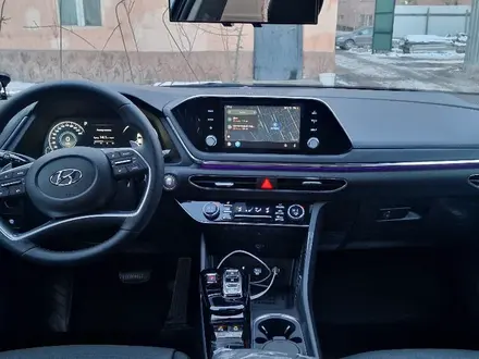 Hyundai Sonata 2022 года за 14 200 000 тг. в Алматы – фото 12