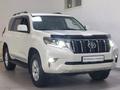 Toyota Land Cruiser Prado 2017 года за 21 900 000 тг. в Петропавловск