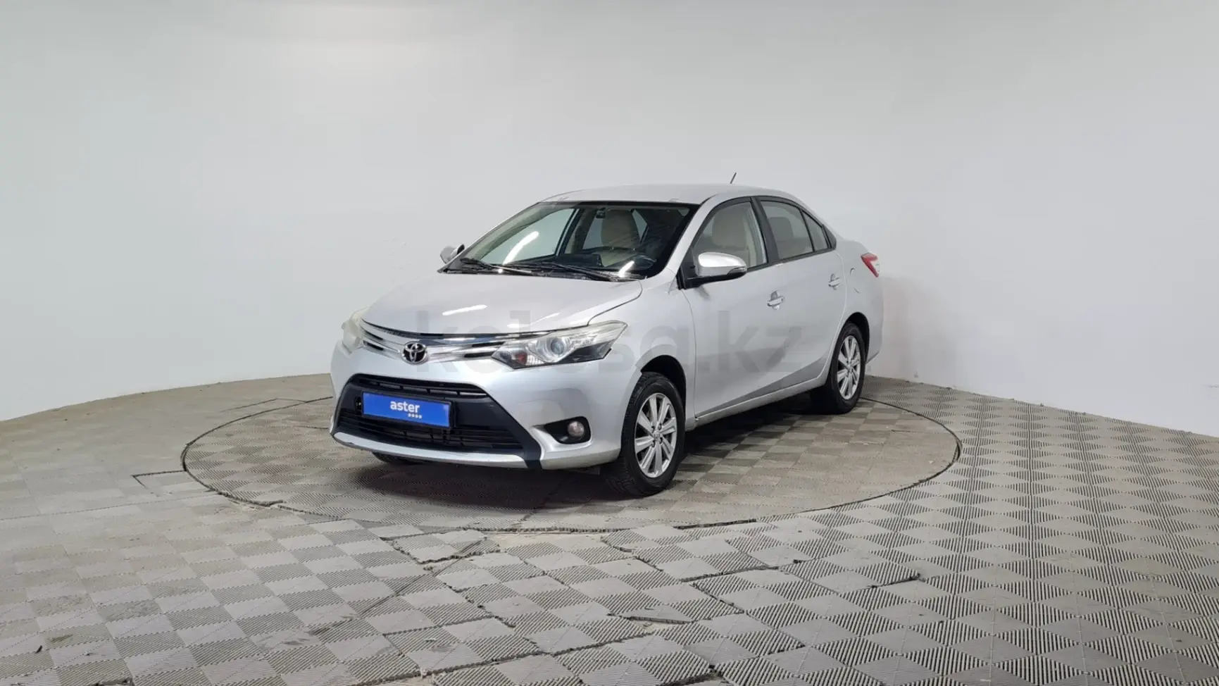 Toyota Yaris, 2013