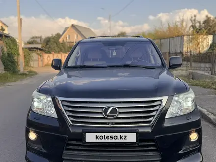 Lexus LX 570 2012 года за 22 000 000 тг. в Алматы