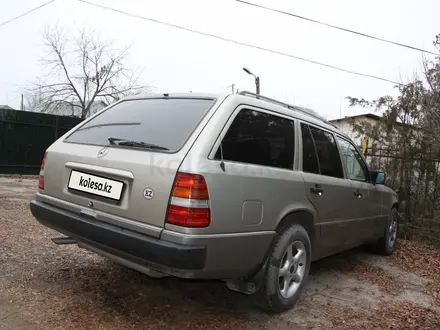 Mercedes-Benz E 230 1989 года за 2 200 000 тг. в Кордай – фото 12