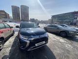 Mitsubishi Outlander 2021 года за 12 000 000 тг. в Астана