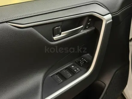 Toyota RAV4 2022 года за 20 190 000 тг. в Алматы – фото 21