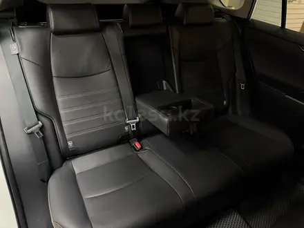 Toyota RAV4 2022 года за 20 190 000 тг. в Алматы – фото 24