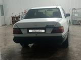 Mercedes-Benz E 200 1989 года за 1 250 000 тг. в Кентау – фото 4