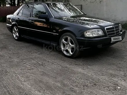 Mercedes-Benz C 200 1996 годаүшін2 700 000 тг. в Семей – фото 3