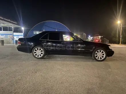 Mercedes-Benz S 320 1997 года за 4 500 000 тг. в Тараз – фото 12