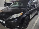 Toyota Sienna 2014 года за 12 500 000 тг. в Астана