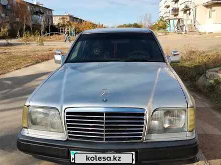 Mercedes-Benz E 200 1993 года за 1 100 000 тг. в Степногорск