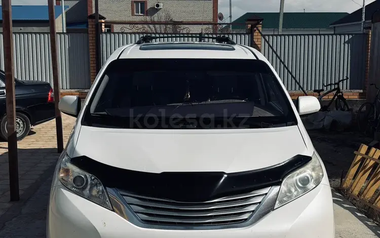 Toyota Sienna 2016 годаүшін9 800 000 тг. в Атырау