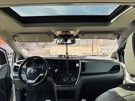 Toyota Sienna 2016 года за 9 800 000 тг. в Атырау – фото 5