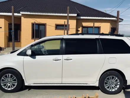 Toyota Sienna 2016 года за 9 800 000 тг. в Атырау – фото 7