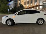 Hyundai Accent 2020 года за 7 790 000 тг. в Тараз – фото 2