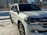 Toyota Land Cruiser 2017 года за 37 500 000 тг. в Астана – фото 5