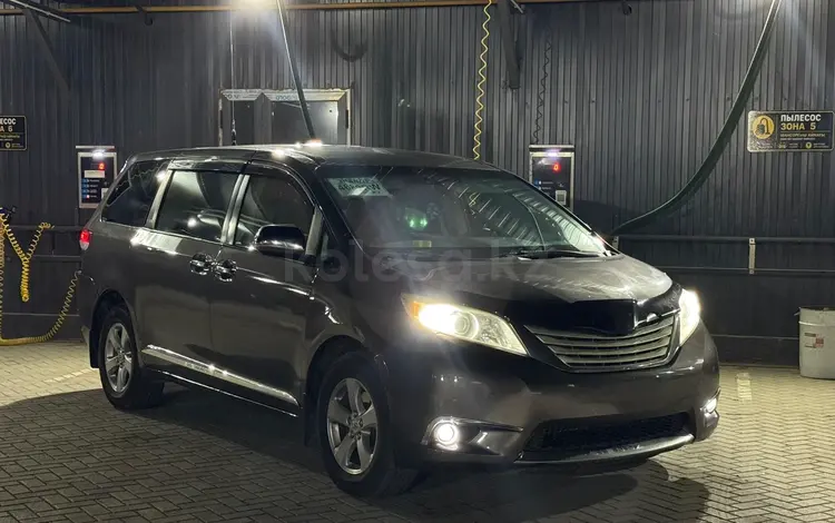 Toyota Sienna 2011 года за 6 500 000 тг. в Атырау