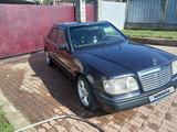 Mercedes-Benz E 280 1994 года за 1 750 000 тг. в Алматы – фото 3