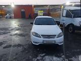 Chevrolet Lacetti 2010 годаfor1 950 000 тг. в Алматы – фото 3