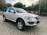 Volkswagen Touareg 2008 года за 7 200 000 тг. в Шымкент