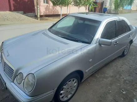 Mercedes-Benz E 320 1997 года за 2 800 000 тг. в Кызылорда – фото 3