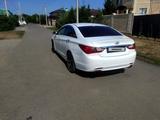 Hyundai Sonata 2012 года за 5 350 000 тг. в Уральск – фото 2