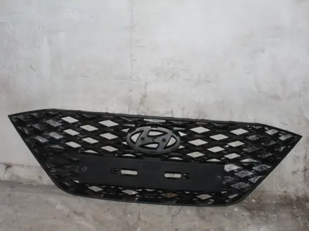 Решетка радиатора Hyundai Accent 20- за 20 000 тг. в Караганда