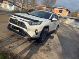 Toyota RAV4 2020 годаүшін17 000 000 тг. в Шымкент – фото 4