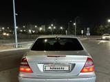 Mercedes-Benz E 200 2002 годаүшін4 500 000 тг. в Алматы – фото 5