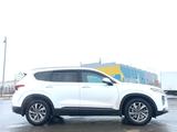 Hyundai Santa Fe 2018 года за 13 500 000 тг. в Уральск – фото 2