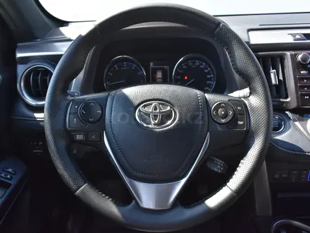 Toyota RAV4 2019 года за 13 300 000 тг. в Атырау – фото 12