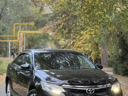 Toyota Camry 2015 года за 10 500 000 тг. в Алматы