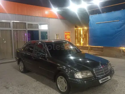 Mercedes-Benz C 180 1993 года за 1 000 000 тг. в Шымкент