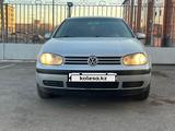 Volkswagen Golf 2002 годаүшін3 300 000 тг. в Караганда