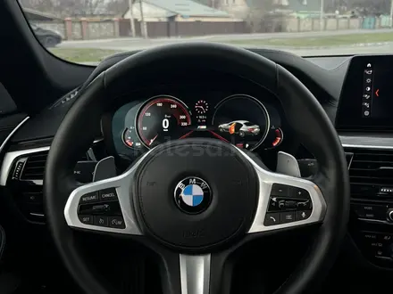 BMW 540 2018 года за 17 700 000 тг. в Алматы – фото 9