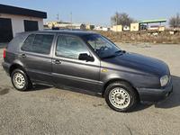 Volkswagen Golf 1994 годаfor1 250 000 тг. в Шымкент