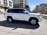 Toyota Land Cruiser 2013 года за 23 000 000 тг. в Астана – фото 2