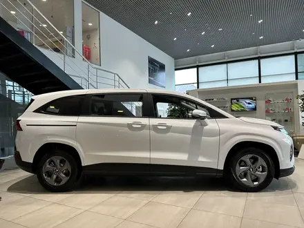 Hyundai Custin Travel 2024 года за 15 490 000 тг. в Петропавловск – фото 6