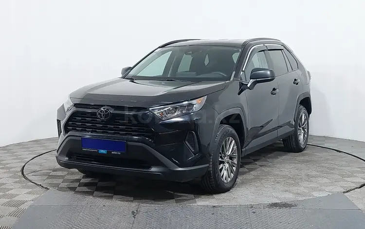 Toyota RAV4 2020 года за 12 090 000 тг. в Астана