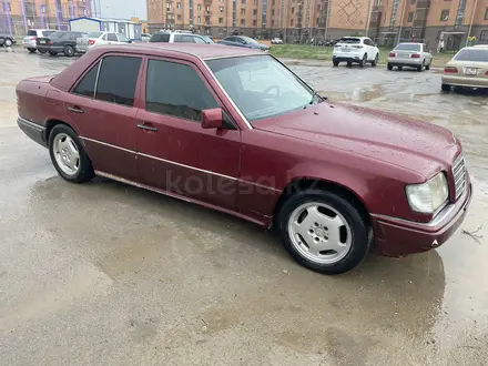 Mercedes-Benz E 220 1995 года за 1 750 000 тг. в Кызылорда – фото 2