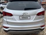 Hyundai Santa Fe 2017 года за 5 000 000 тг. в Актобе – фото 2